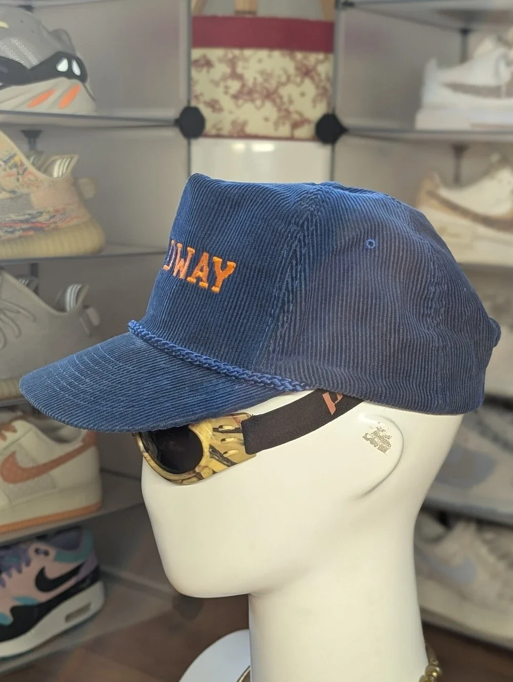 Roadway Vintage Corduroy Hat (OS)